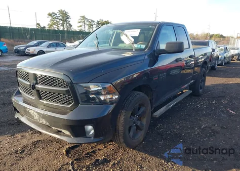 2017 Ram 1500 Express 4X4 6'4 Box z USA, uszkodzony, nr VIN 1C6RR7FT6HS811610